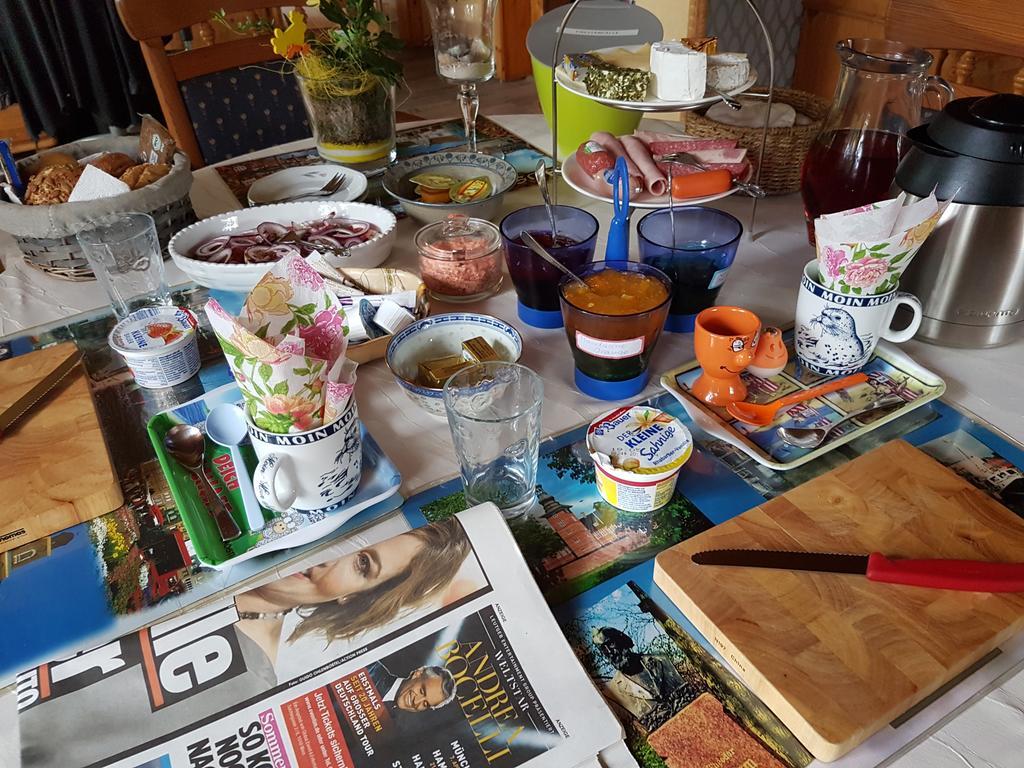 Pension Buetterich Appartement Husum  Buitenkant foto