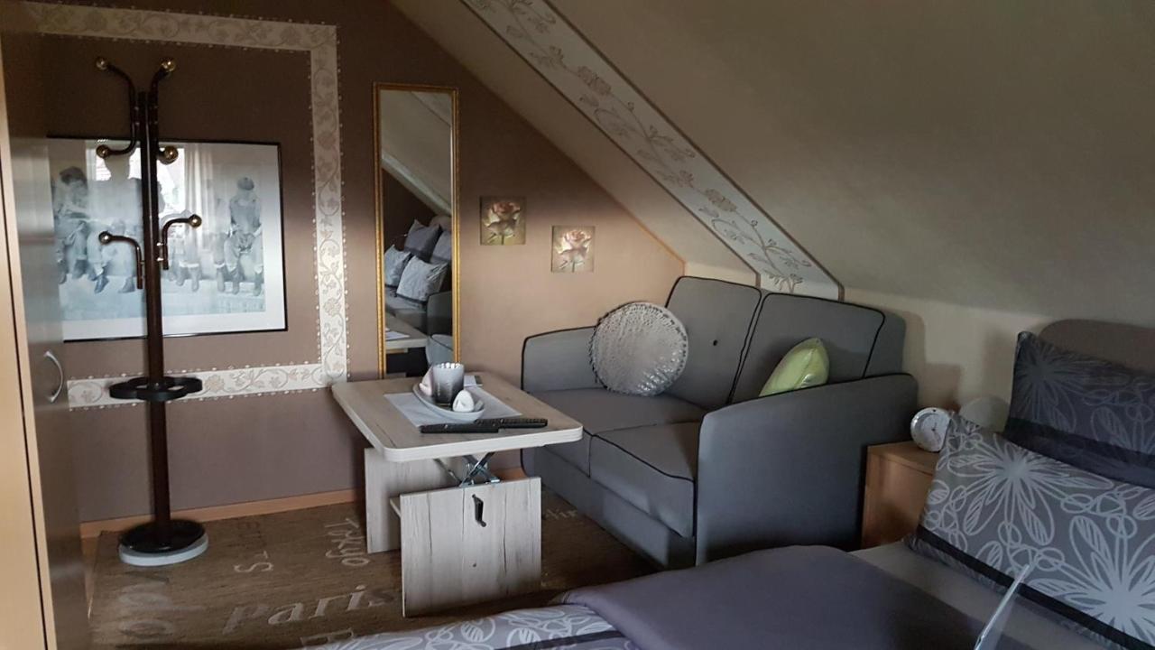 Pension Buetterich Appartement Husum  Buitenkant foto
